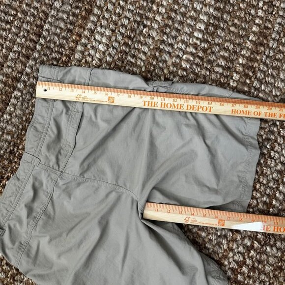 North Face Performance Cargo Shorts (34 Men’s) Beige Tan - Picture 5 of 6